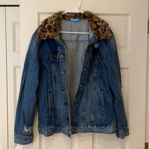 Show me your Mumu Jean jacket women’s size medium - never worn